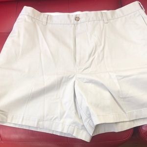 Flat front men’s khaki shorts